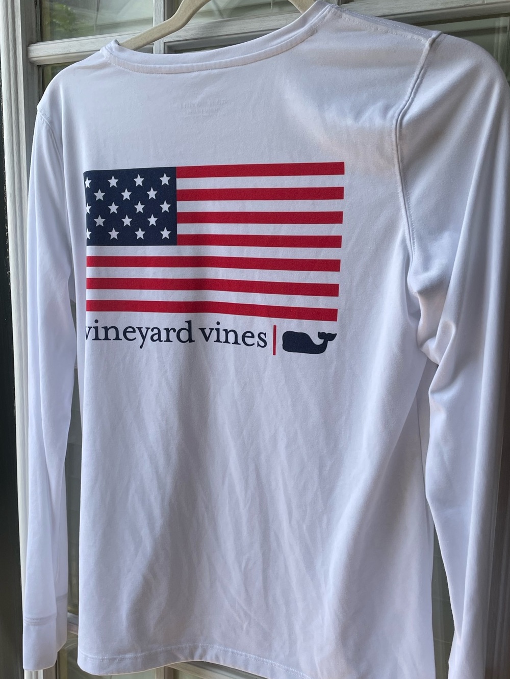 Vineyard Vines Top - Picture 3 of 4
